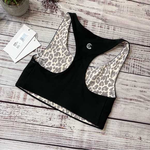 Johnny Was Calme Reversible Sports Yoga Bra - Picture 4 of 7